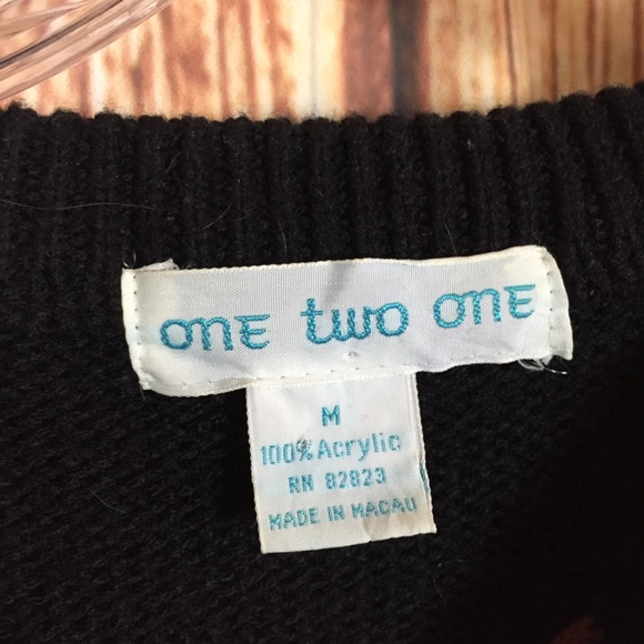 OneTwoOne Floral Embroidered Acrylic Knit Sweater - Picture 6 of 6